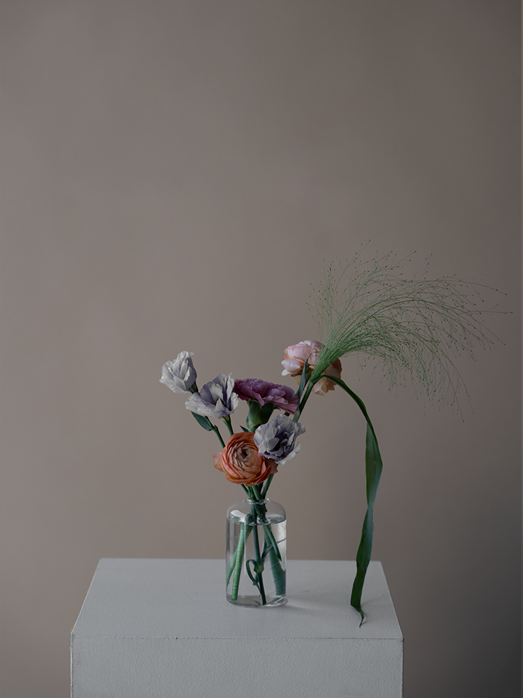 Vancouver Florist - Vancouver Flower Delivery - Bud Vase Arrangement